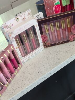 Tahari Pink & Nude Lip Set Trio - Hydrating Lip Set Lip Gloss Bundle